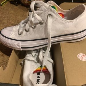Brand New Converse with rainbow peak a boo tongue size 5 women’s